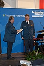 Landesbeauftragter Dr. Fritz-Helge Voß zeichnet Manfred Rüth, Ortsbeauftragter, mit dem Ehrenzeichen in Bronze aus