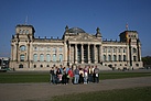 Die Gruppe vor dem Reichstagsgebäude